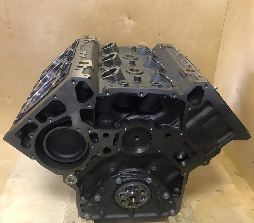 Шорт-блок на Mercedes OM 541 Short-block Mercedes OM 541.jpg